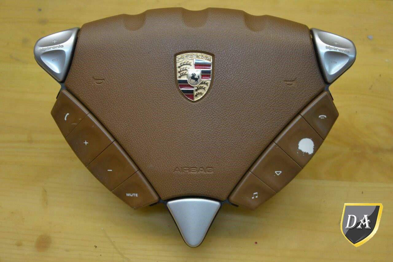 Кнопки керма до відновлення Porsche Cayenne
