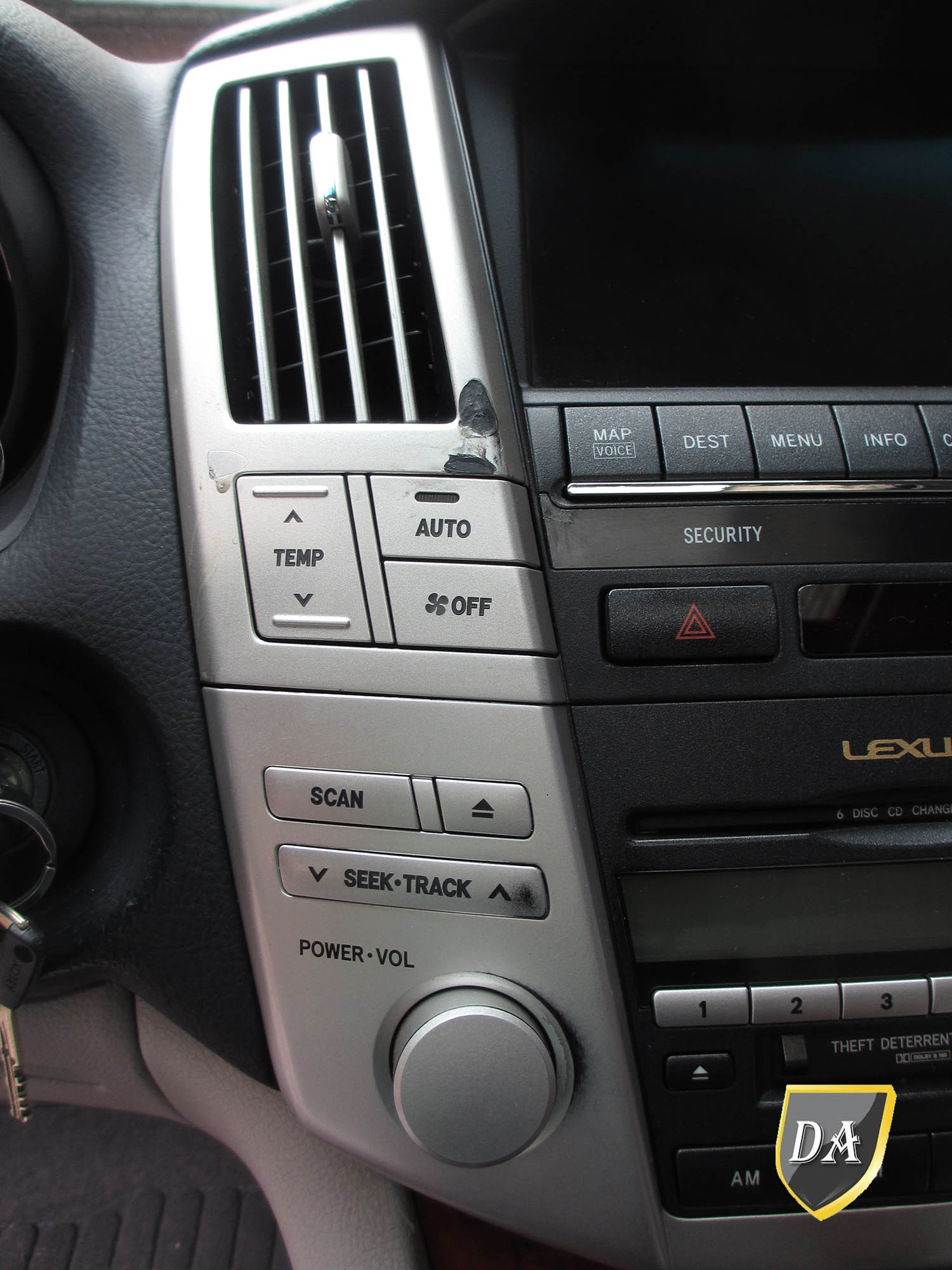 До відновлення панелі Lexus Rx